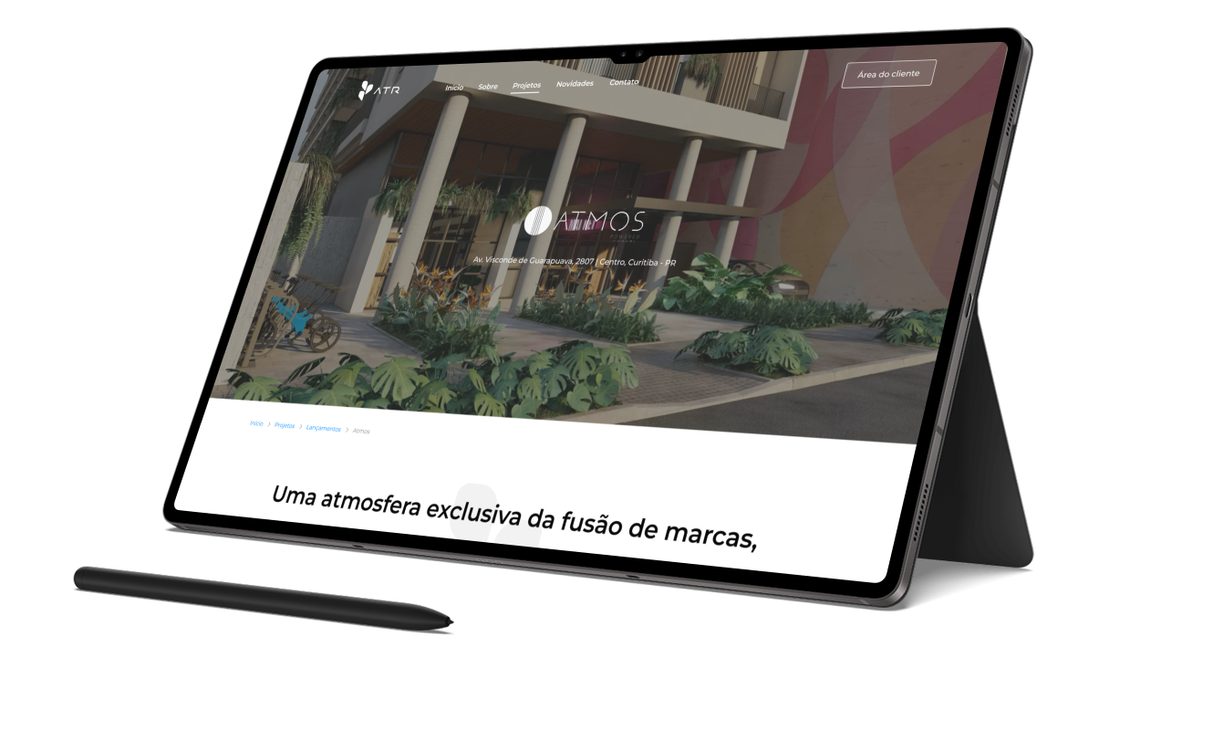 Imagem de um dispositivo parecido com um tablet navegando no site da ATR